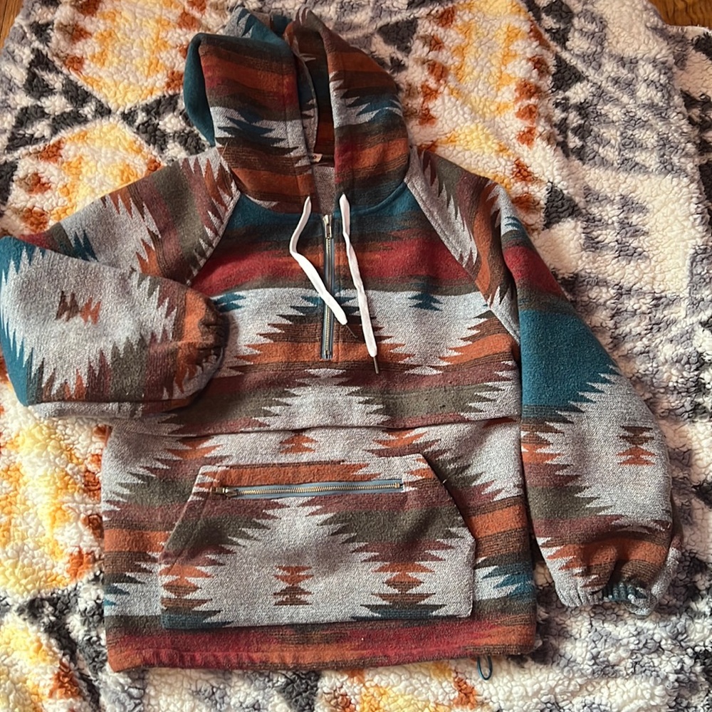 W Aztec Pullover